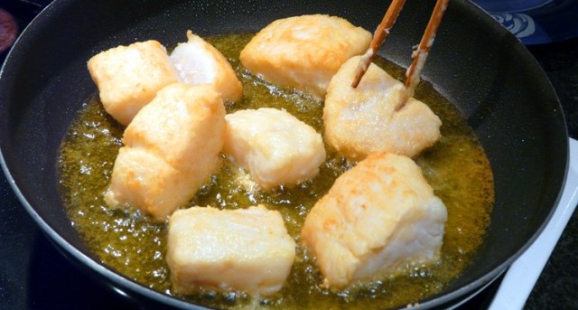 Al cocinar es importante seleccionar un buen aceite, ya que en la fritura puede sufrir trasformaciones desfavorables que son absorbidas luego por los alimentos.