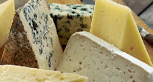 Alimento ideal para cualquier edad, los quesos frescos tienen un mayor contenido de agua y menor aporte calórico.