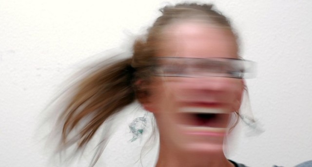 Los síntomas de la ansiedad incluyen sudor, estómago revuelto, pensamientos pesimistas, pulso acelerado, mal genio, mal dormir y falta de concentración.